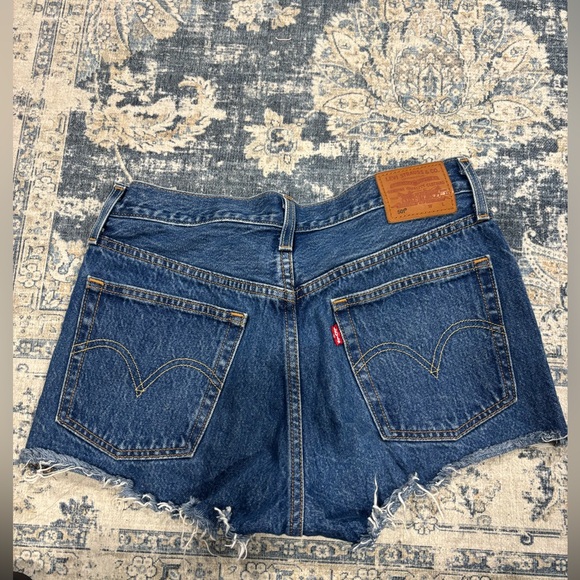Levi's 501 Button Fly Cut Off Big E Medium Wash Denim Shorts Classic Size:w27 - Picture 2 of 9
